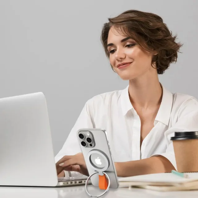 MagSafe kitámasztó és szilikon gyűrű telefonhoz